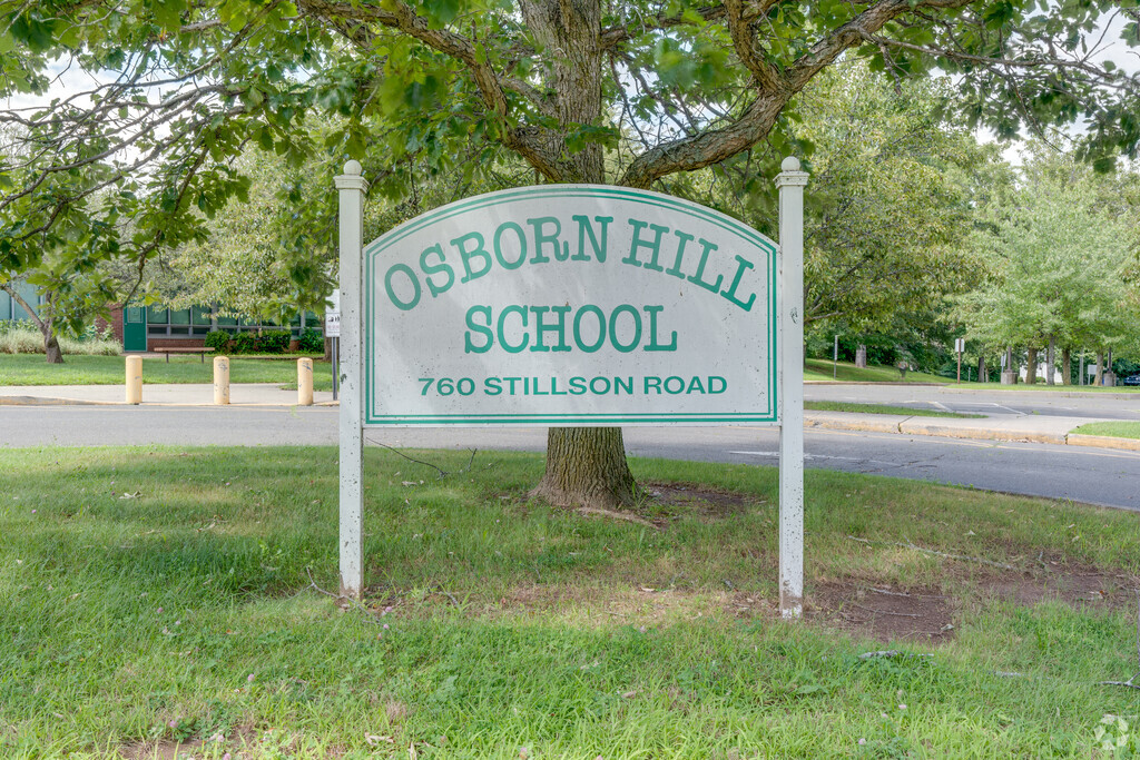 Osborn Hill Elementary School is conveniently located on Stillson Road in Fairfield.