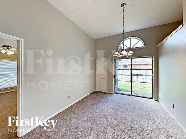 17710 Garnercrest Dr, Houston, TX 77095 - photo 4