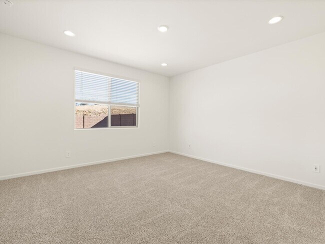 306 N Spring Flower Dr, Tucson, AZ 85748 - photo 6