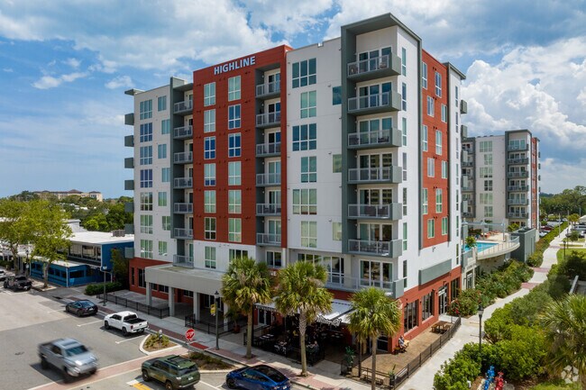 HighLine is a new apartment building in Downtown Melbourne finished in 2020.