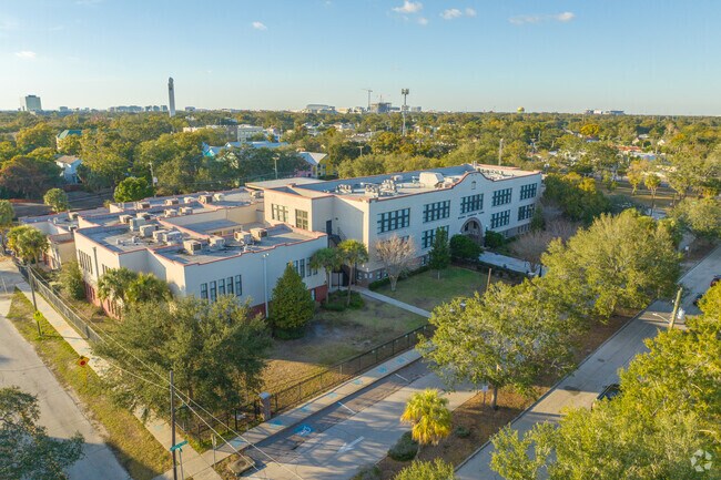 Mitchell Elementary School is jus south of W. Kennedy.