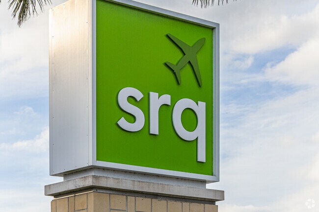 For easy air travel, residents of Edgewood can fly out of Sarasota Bradenton Intl. Airport.