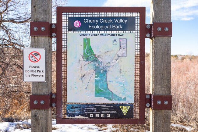 Cherry Creek Park signage.