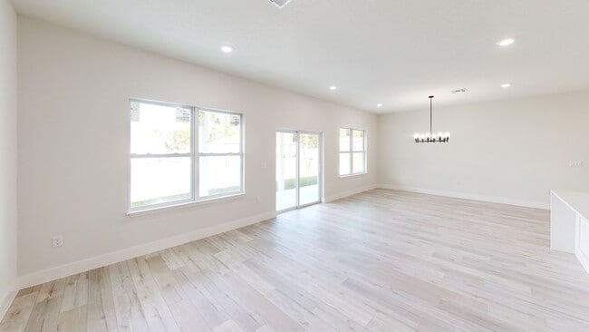 627 Gagnon St SE, Palm Bay, FL 32909 - photo 2