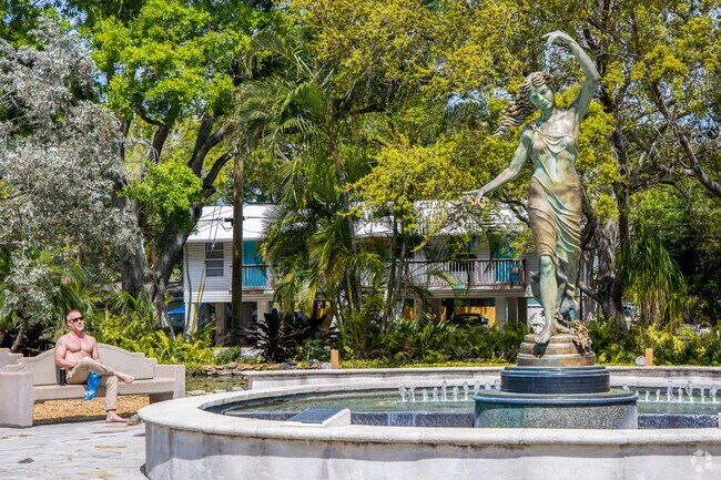 Sit back & take in the beauty that surrounds you in Pasadena on the Gulf neighborhood.