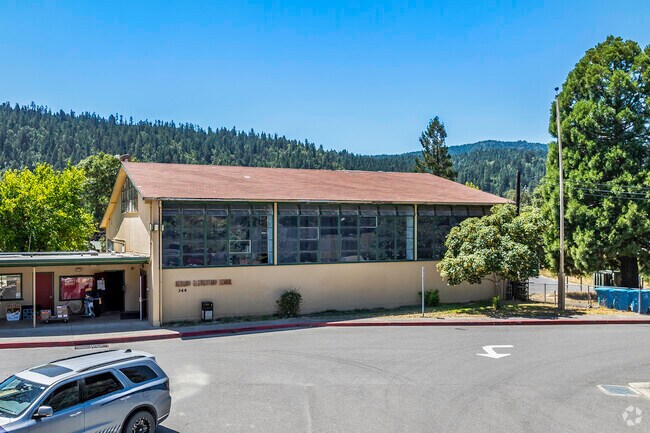 Redway Elementary School is one of the top schools in the area.