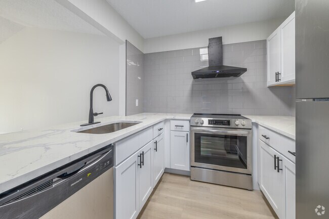 3BR, 2BA - 1,145SF - Kitchen