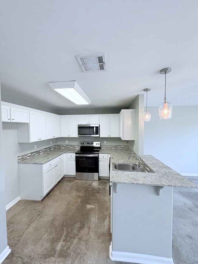 1534 S Patout St unit A, New Iberia, LA 70560 - photo 4
