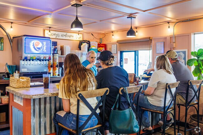 Jackson Hills residents enjoy the authentic flavors of Casa Montez.