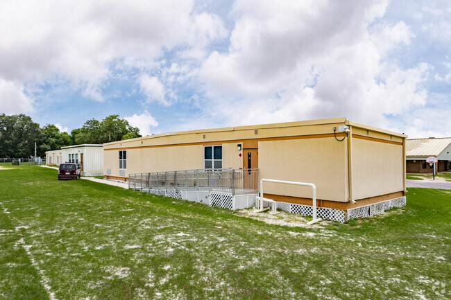 Fruitland Park Elementary School's modular classrooms in Fruitland Park, FL.