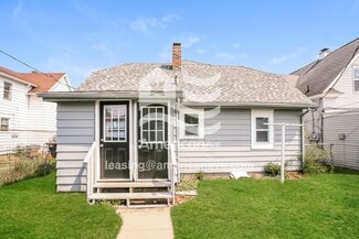 1838 E Calvert St, South Bend, IN 46613