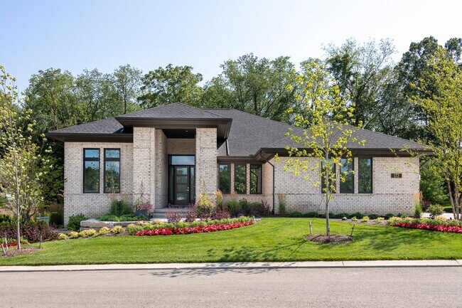 30803 Franklin Hills Ct unit 36491170, Farmington, MI 48334 - photo 2