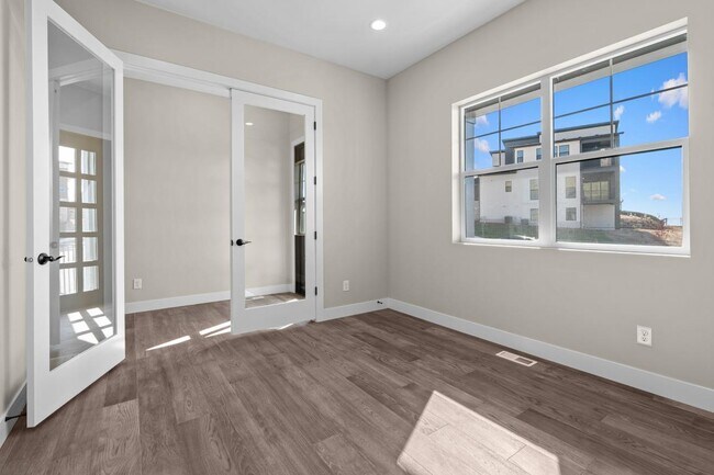 1298 W Solstice Dr, Lehi, UT 84048 - photo 4