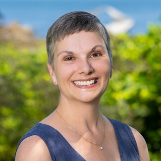 Carolyn Weller