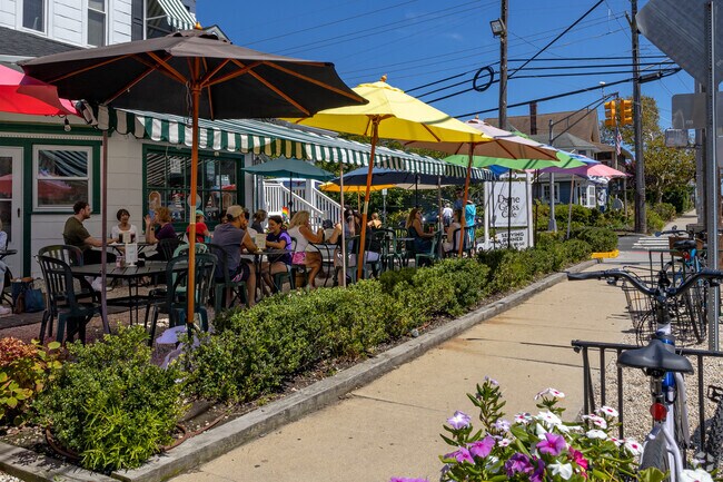 Ride your bike to dine outside in Bay Head, NJ.