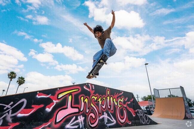 Elsa Skate Park has multiple half pipe, flatrail and curb obstacles throughout the park.