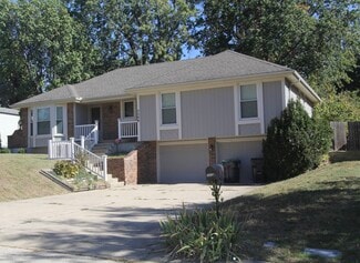 2208 NW 11th St, Blue Springs, MO 64015