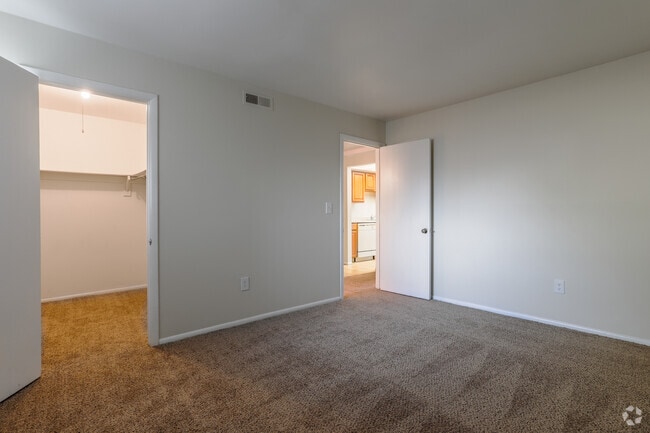 Meadows of Catalpa, Dayton, OH 45415 - photo 4