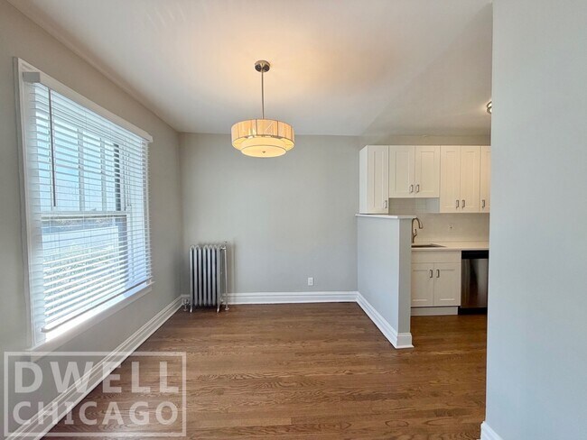 6226 N Clark St unit 1601-2A, Chicago, IL 60660 - photo 4