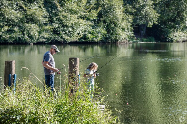 Waverly Park in Albany, OR is a prime fishing spot in the area.
