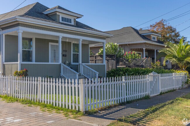 McPherson has some beautiful craftsman architecture to admire, even in the simpler homes.