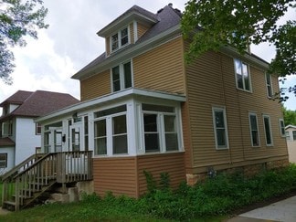 1030 N 5th St, Mankato, MN 56001