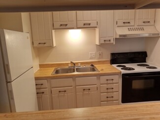 3025 Glanzman Rd, Toledo, OH 43614