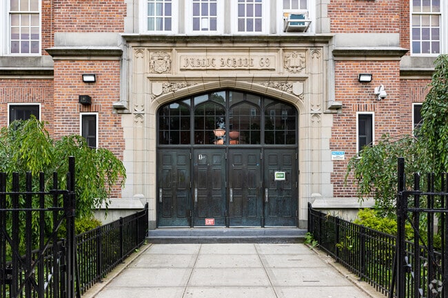 P.S. 69Q The Jackson Heights School in Queens, New York also serves as a community hub.