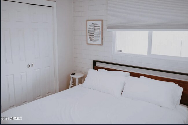 3817 N 9th Place unit Idylwilde park Unit, Phoenix, AZ 85014 - photo 5