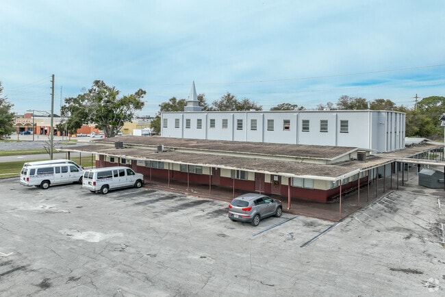 Scholar's Prep Academy has several buildings for students, including an art program.