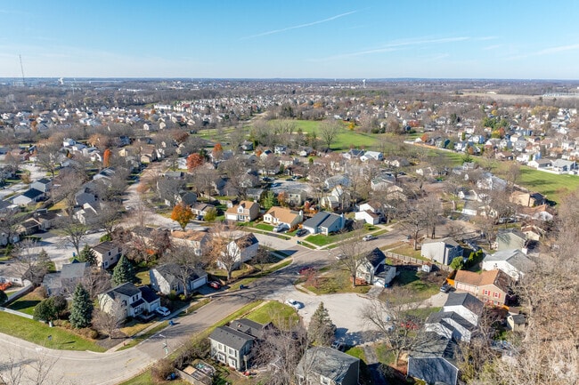 Big Woods Marmion is a residential community in Aurora, IL.