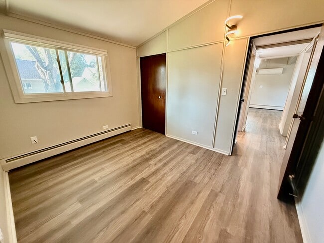 1909 Harrow Rd, Waterloo, IA 50701 - photo 5