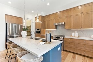 1937 Grand St, Alameda, CA 94501