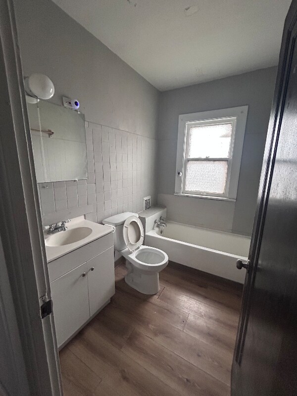 977 E 128th St unit Up, Cleveland, OH 44108 - photo 5