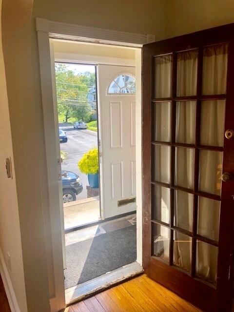 228 Laurel Ave Unit 1, Maplewood, NJ 07040