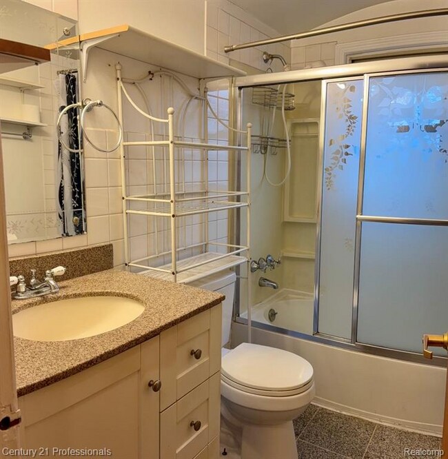 1403 E Maxlow Ave, Hazel Park, MI 48030 - photo 7