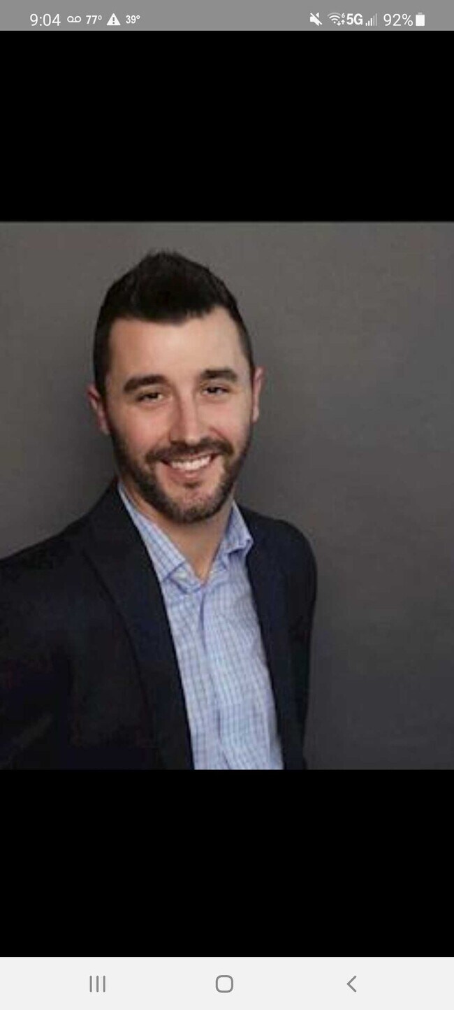 Agent Photo
