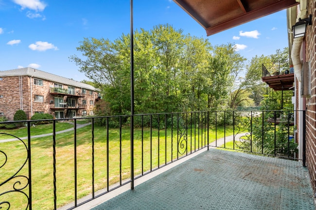 28 Fernview Ave unit 10, North Andover, MA 01845 - photo 6