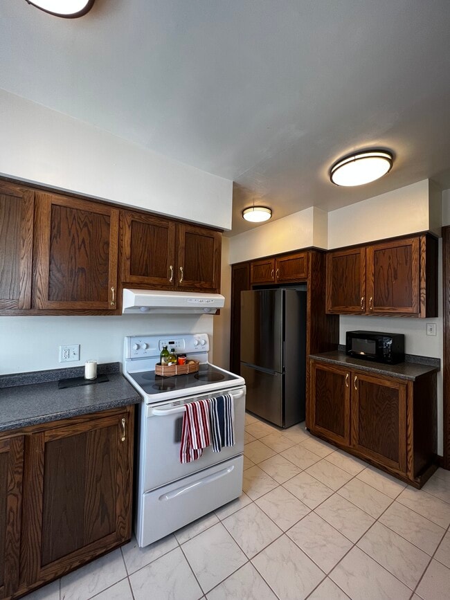 819 10th Ave N, Fargo, ND 58102 - photo 6