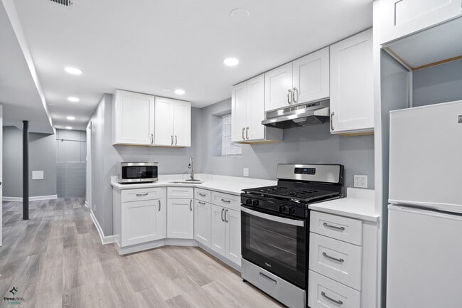 5329 N Central Ave unit 1, Chicago, IL 60630 - photo 4