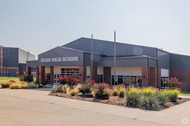 The Elgin High School offers the Elgin neighborhood a dynamic learning environment.