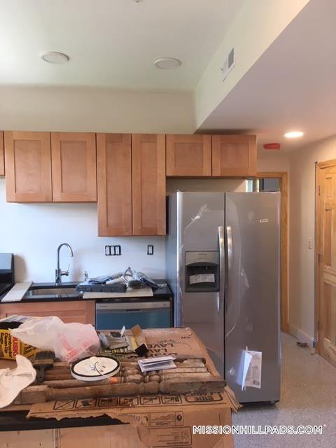 20 Winthrop St Unit 1, Boston, MA 02119