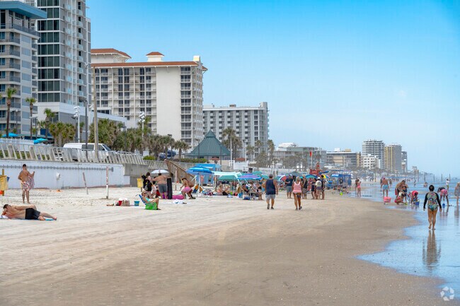 Pelican Bay residents and guests are just minutes away from the sandy shores of Daytona Beach.