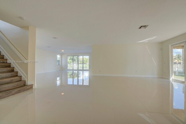 15711 SW 53rd Ct, Miramar, FL 33027 - photo 7