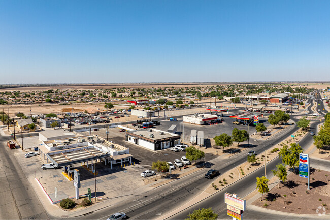 San Luis is known for its friendly residents and welcoming atmosphere.
