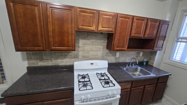 157 S 10th St unit 1, Newark, NJ 07107 - photo 6