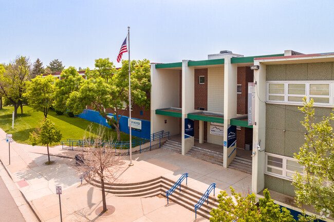 Kipp Denver Collegiate High School is a charter high school in Athmar Park.