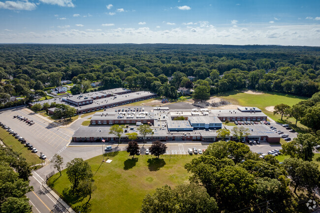 Coram Elementary School Has two buildings (Primary and Intermediate).
