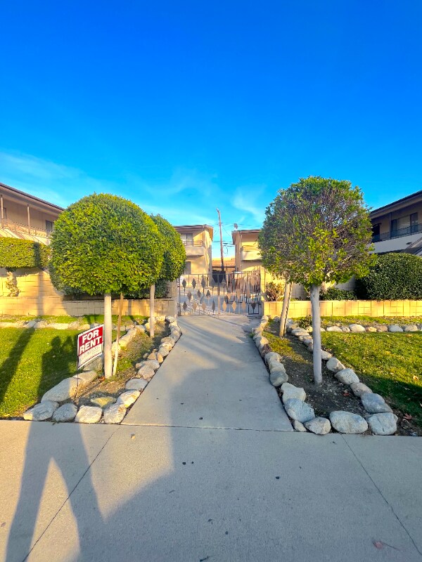 638 Silverwood Ave Unit 2, Upland, CA 91786