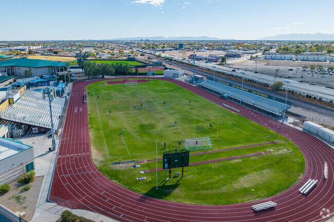 At Peoria High, Glendale students are shaped into future leaders and innovators.